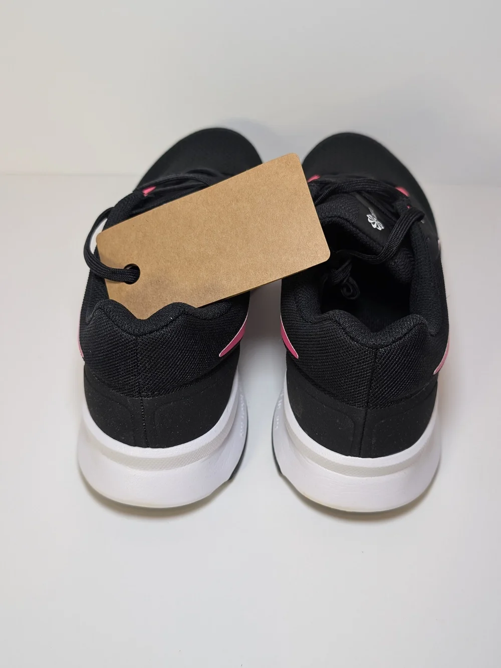 Nike Run Swift 3 Women’s SZ 10 Black/Pink/White Shoes